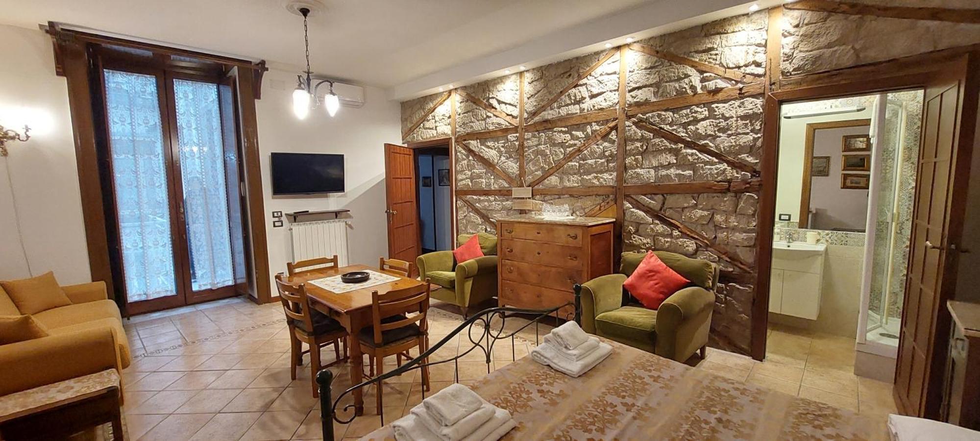 Отель Casa Cesira Incentro Неаполь Экстерьер фото