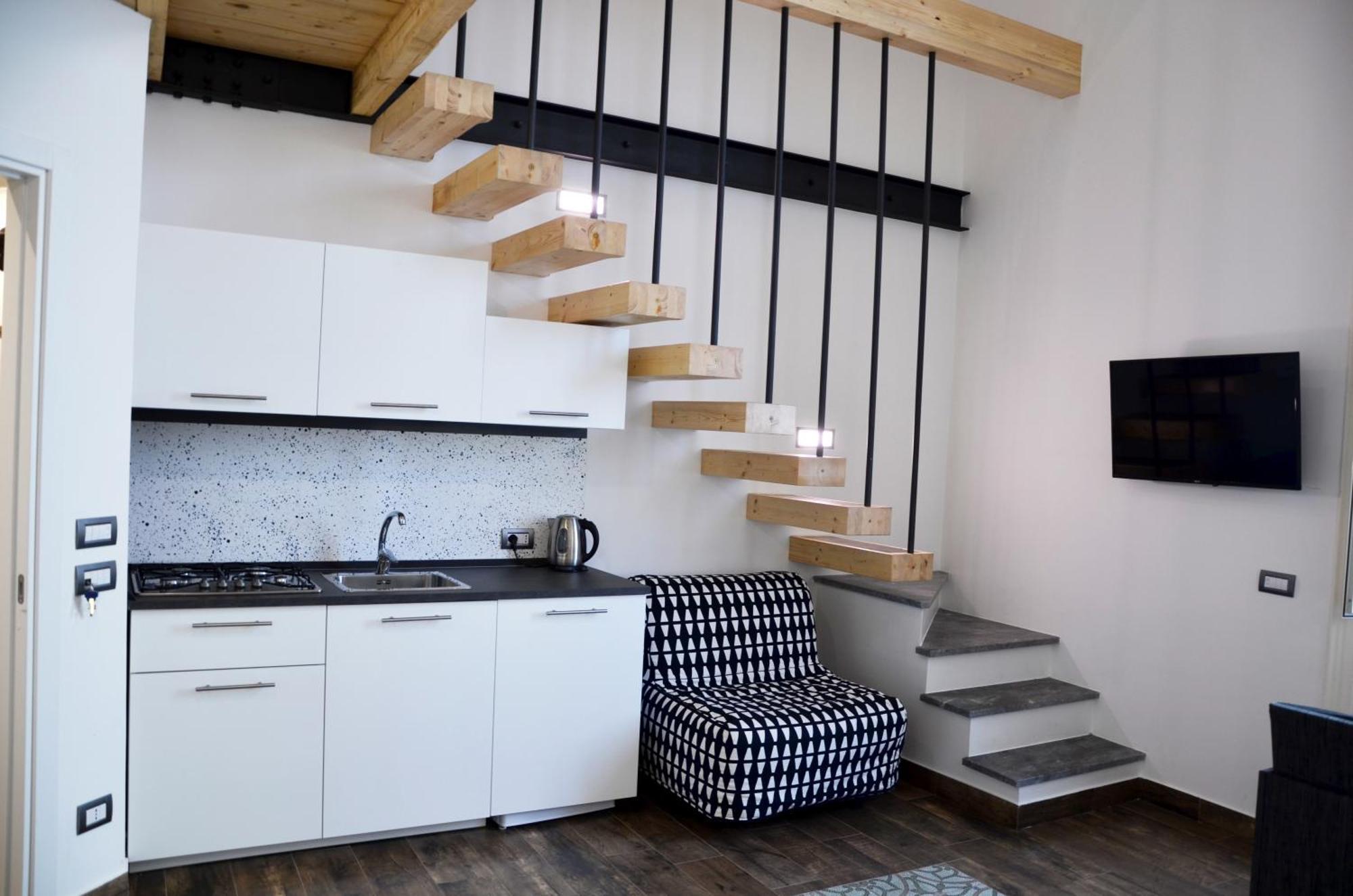 Отель Casa Cesira Incentro Неаполь Экстерьер фото